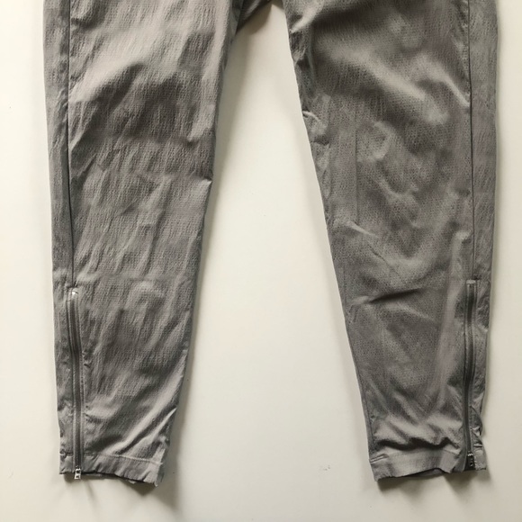 Athleta Mod Trekkie Crop Pants - GRAY - Picture 4 of 6